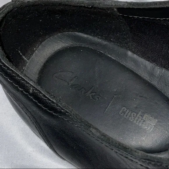 Classic Black Men's Dress Shoes - Picture 3 of 4